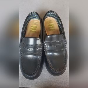 Sperry black loafer uniform kid 2.5 EUC